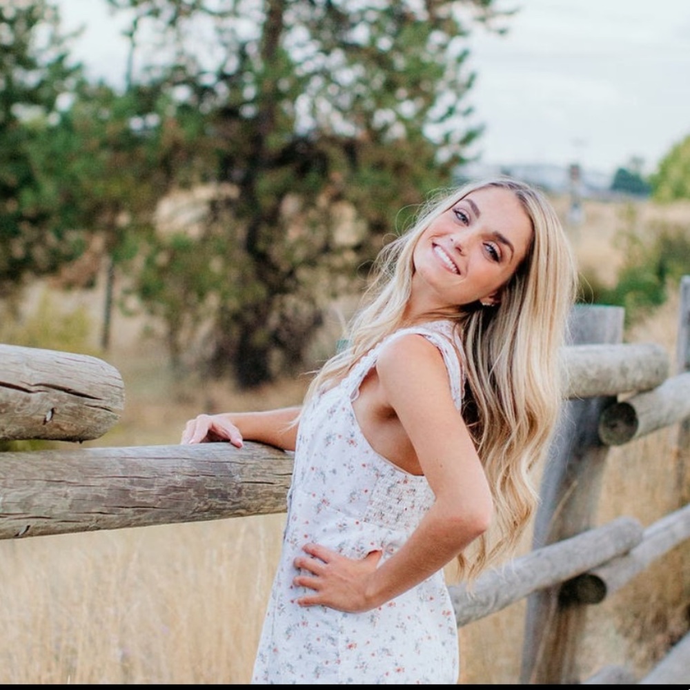Meet your Posher, Carissa